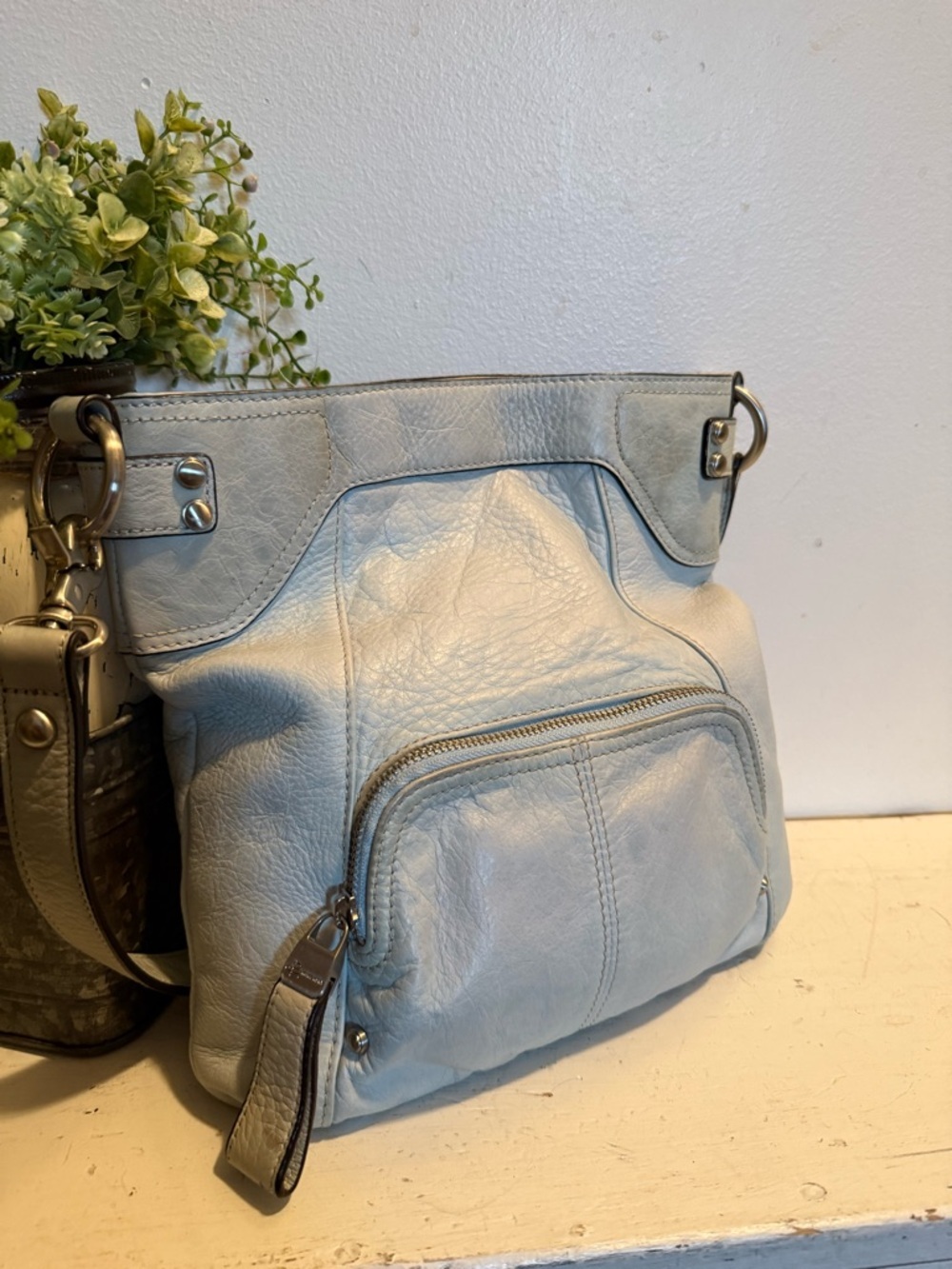 B Makowsky Leather Crossbody Bag in Light Gray